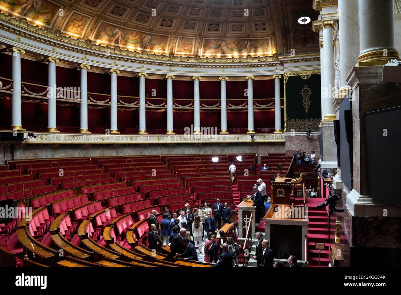 The group of elected parliament members of the far-left La France Insoumise (France Unbowed) party visit the National Assembly, Tuesday, July 9, 2024 in Paris. French voters have given a broad leftist coalition the most parliamentary seats in a pivotal legislative election that has kept the far right from power but has put France in the unprecedented position of having no dominant political bloc in parliament. (AP Photo/Michel Euler) Stockfoto