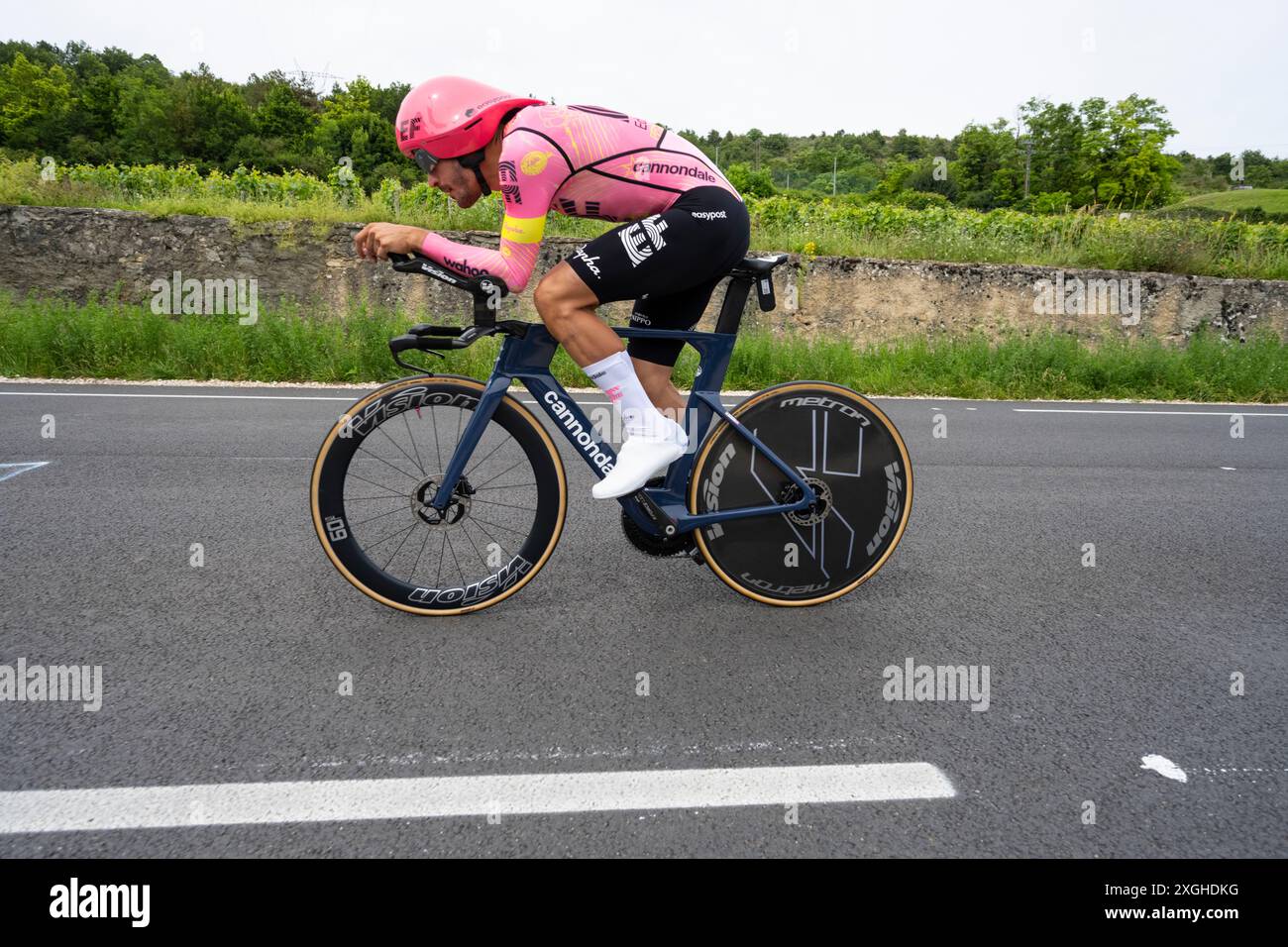 Alberto Bettiol, EF Education-EasyPost, 2024 Tour de france Stage 7, Timetrial von Nuits-Saint-Georges nach Gevrey-Chambertin, Burgund, Frankreich. Stockfoto