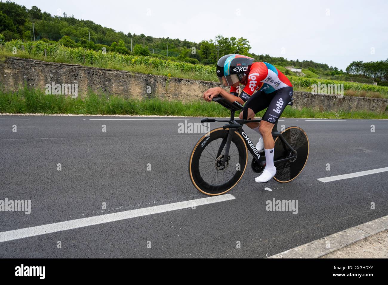 Maxim van Gils, Lotto Dstny, 2024 Tour de france Stage 7, Timetrial von Nuits-Saint-Georges nach Gevrey-Chambertin, Burgund, Frankreich. Stockfoto