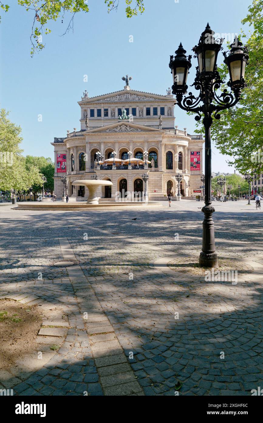 Alte Oper, Frankfurt am Main, Deutschland. Das alte Opernhaus, heute Konzerthalle. Stockfoto