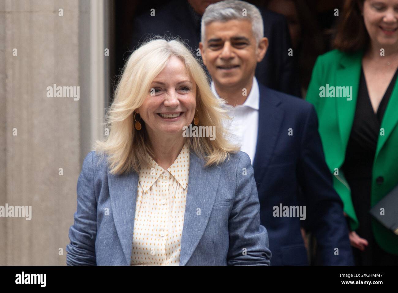 London, Großbritannien. Juli 2024. (L-R) - Tracy Brabin - Bürgermeister von West Yorkshire, Sadiq Khan - Bürgermeisterin von London, Claire Ward - Bürgermeisterin der East Midlands verlassen eine Sitzung in der Downing Street. Quelle: Justin Ng/Alamy Live News. Stockfoto