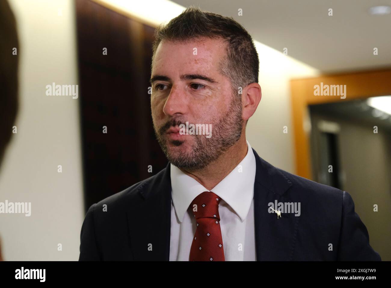 Ixelles, Belgien. Juli 2024. EU-Parlamentsabgeordneter Paolo Borchia nimmt an einer Pressekonferenz während des ersten Treffens der neuen Gruppe Patrioten für Europa am 8. Juli 2024 in Brüssel, Belgien, Teil. Quelle: ALEXANDROS MICHAILIDIS/Alamy Live News Stockfoto