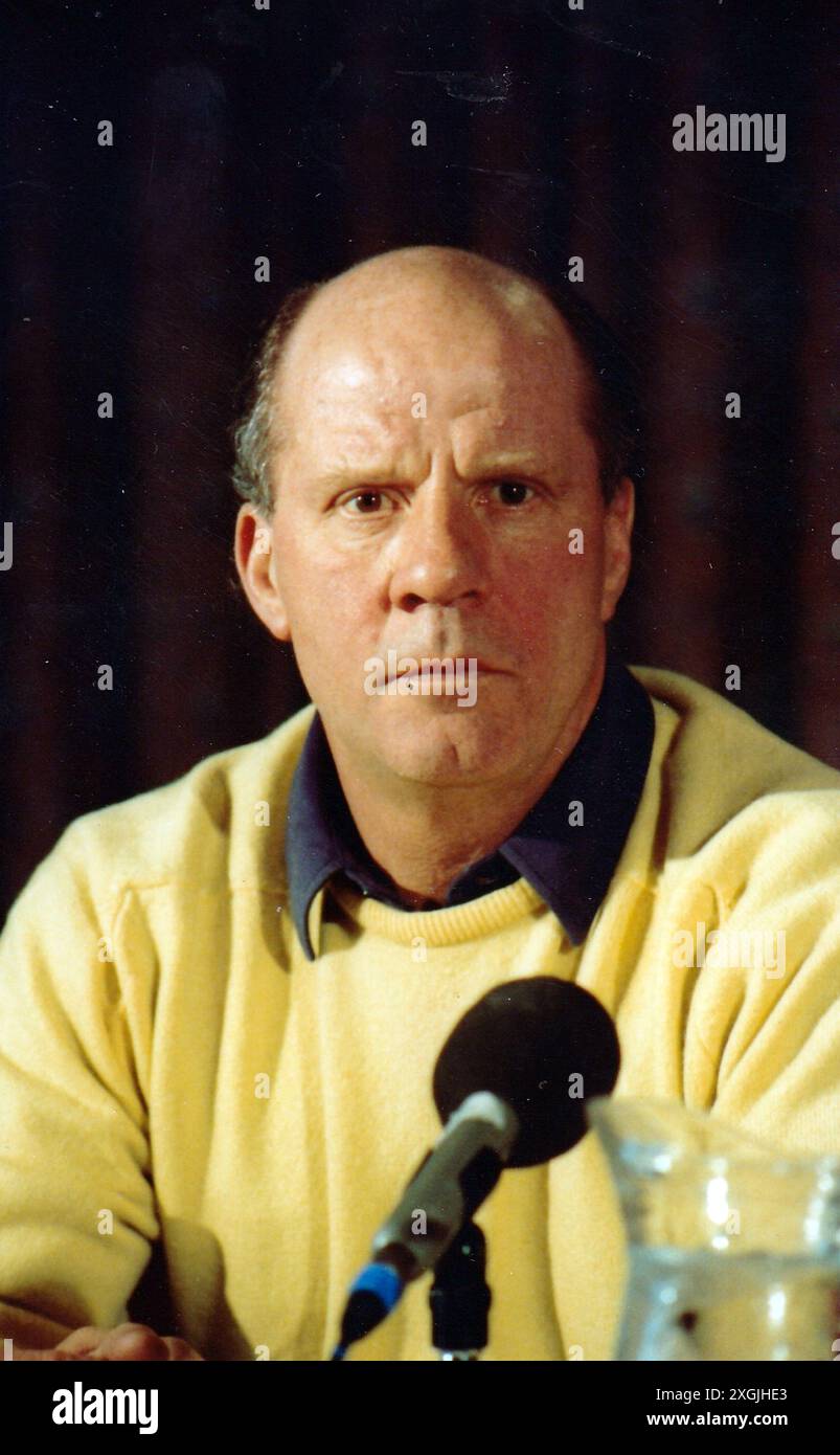 PORTSMOUTH FC. MANAGER JIM SMITH, 1991 PIC MIKE WALKER, 1991 Stockfoto