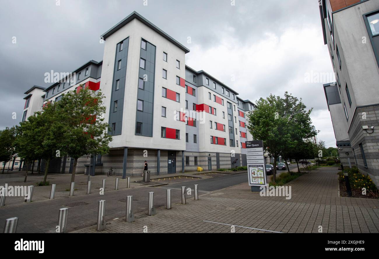 Unite Students bietet Studentenunterkünfte in Medway, Kent, in der Nähe des Campus in Chatham. Bekannt als Pier Quays, liegen die Wohnungen in der Nähe des River Medway und der Städte Gillingham, Chatham, Rainham und Strood. Stockfoto