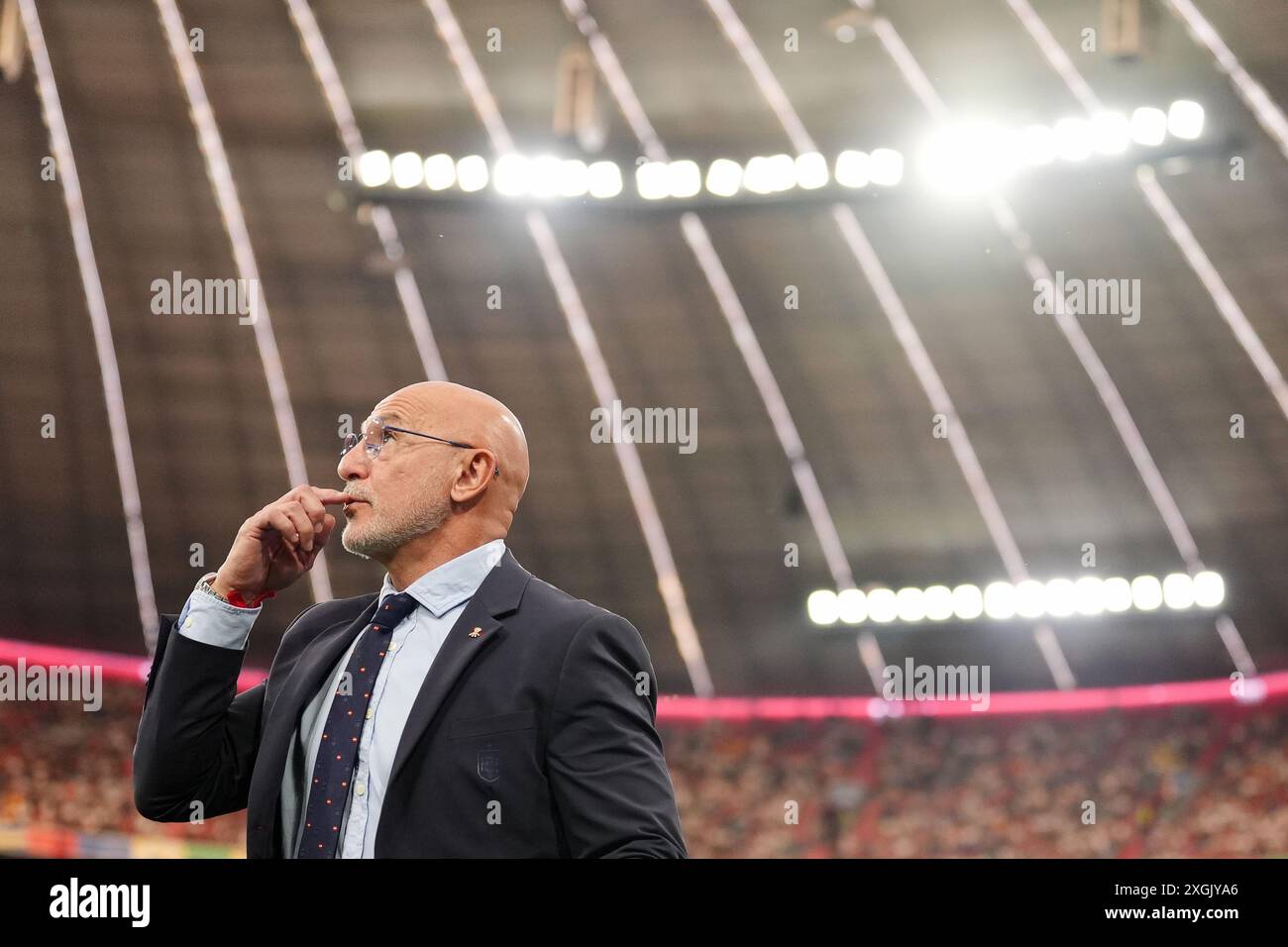 Spanien-Trainer Luis de la Fuente vor der UEFA Euro 2024, dem Halbfinalspiel in der Münchner Fußballarena. Bilddatum: Dienstag, 9. Juli 2024. Stockfoto