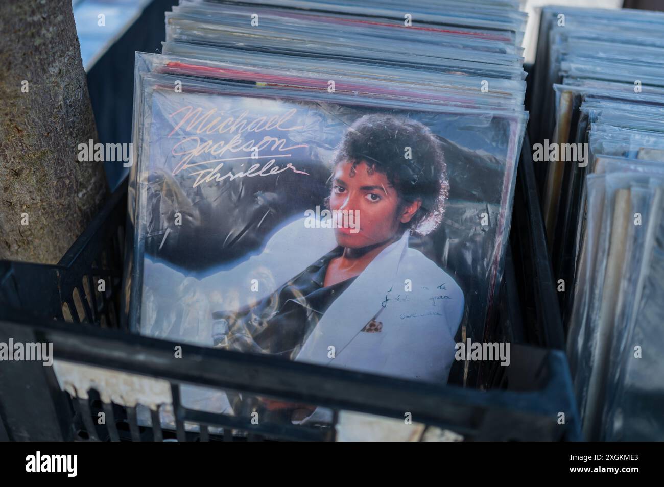 Schallplatten zum Verkauf auf Straßen- und Flohmärkten in Aveiro, Portugal Stockfoto