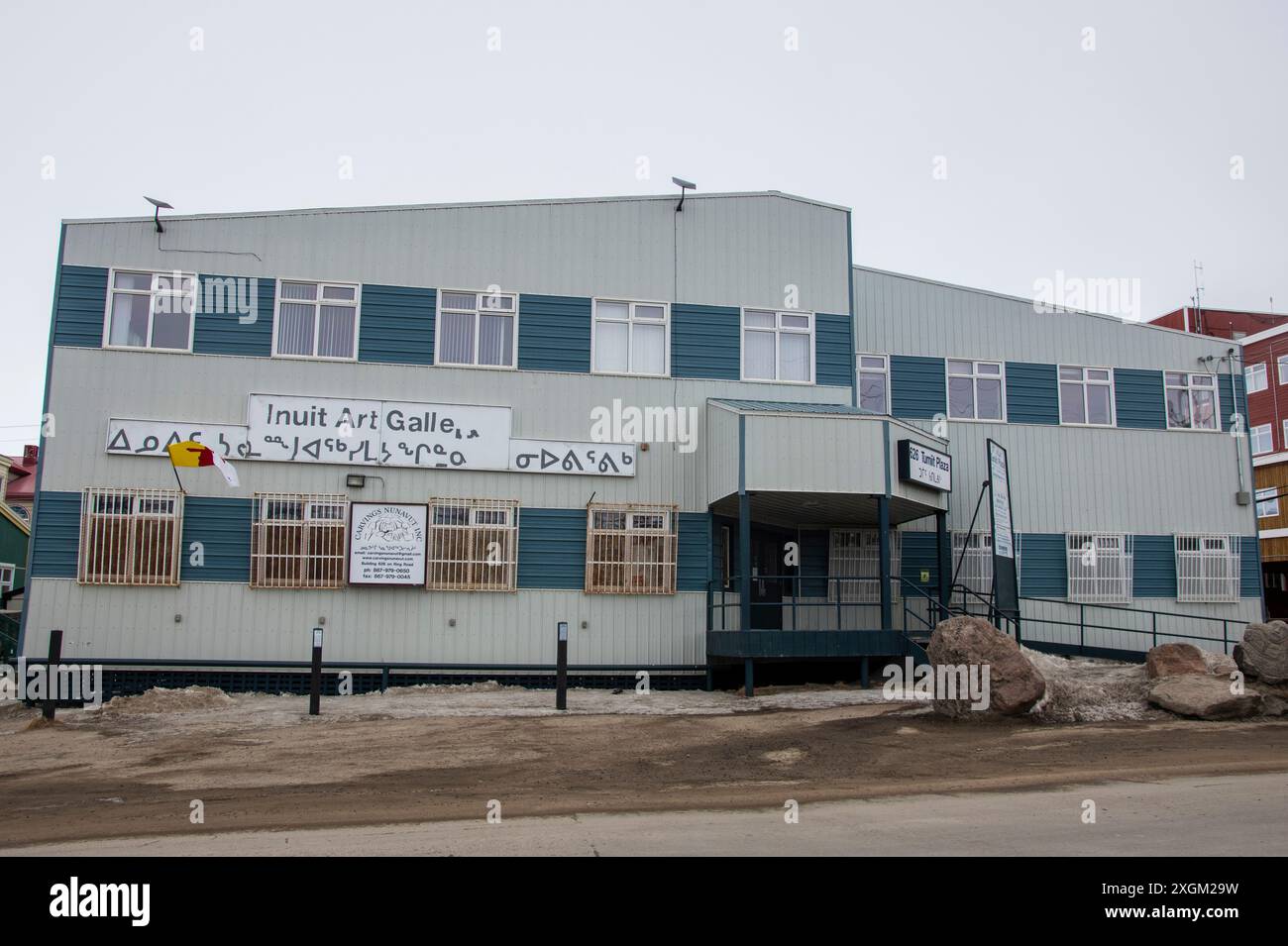 Inuit Art Gallery am Queen Elizabeth Way in Iqaluit, Nunavut, Kanada Stockfoto