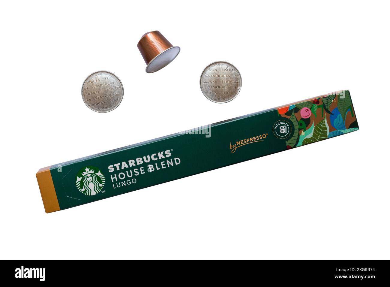 Schachtel Starbucks House Blend Lungo Kaffeekapseln mit Nespresso, aus der drei Kapseln entfernt wurden, isoliert auf weißem Hintergrund Stockfoto