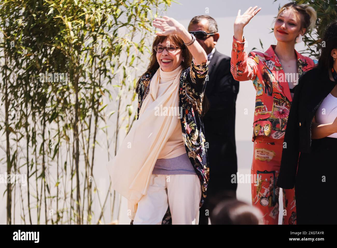 Talia Shire trifft am 17. Mai 2024 beim Fotoaufruf von Megalopolis während des 77. Festivals de Cannes in Cannes ein (Foto: Alessandro Bremec/NurPhoto). Stockfoto