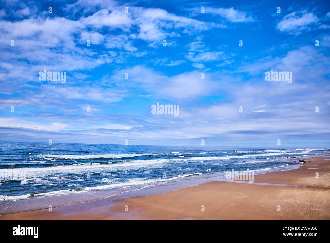Ruhige Oregons Küstenlinie vom High Vantage Point aus Stockfoto
