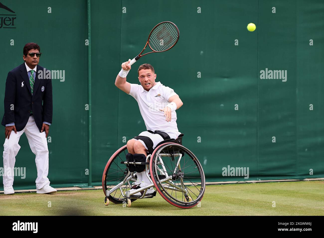 London, London, Großbritannien. Juli 2024. Alfie Hewett (GBR) in Aktion kehrt mit Vorhand während der Meisterschaft Wimbledon -Rollstuhl Tennis zurück (Credit Image: © Mathias Schulz/ZUMA Press Wire) NUR REDAKTIONELLE VERWENDUNG! Nicht für kommerzielle ZWECKE! Stockfoto