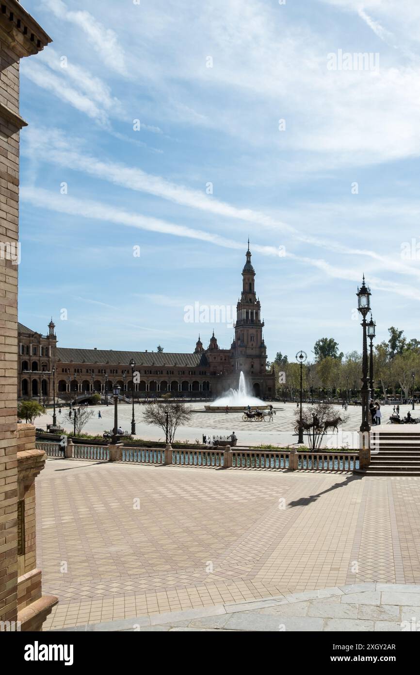 Detail der Plaza de España, ein architektonisches Ensemble im Park María Luisa in der Stadt Sevilla (Andalusien, Spanien). Stockfoto