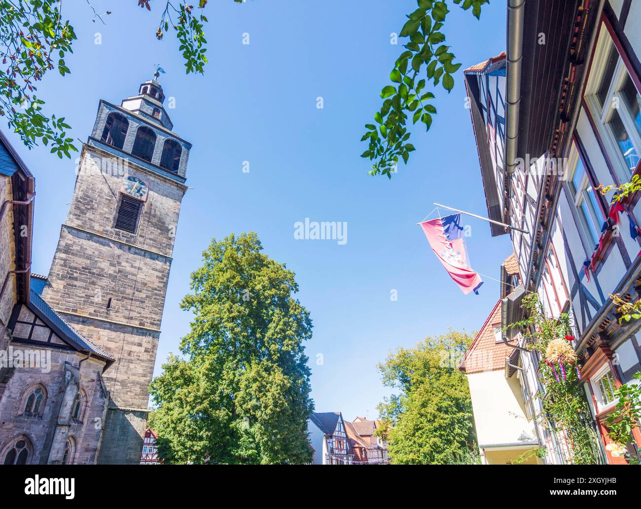 Altstadt, Fachwerkhäuser, Kirche St. Crucis in Allendorf Bad Sooden-Allendorf Nordhessen Hessen, Hessen Deutschland Stockfoto