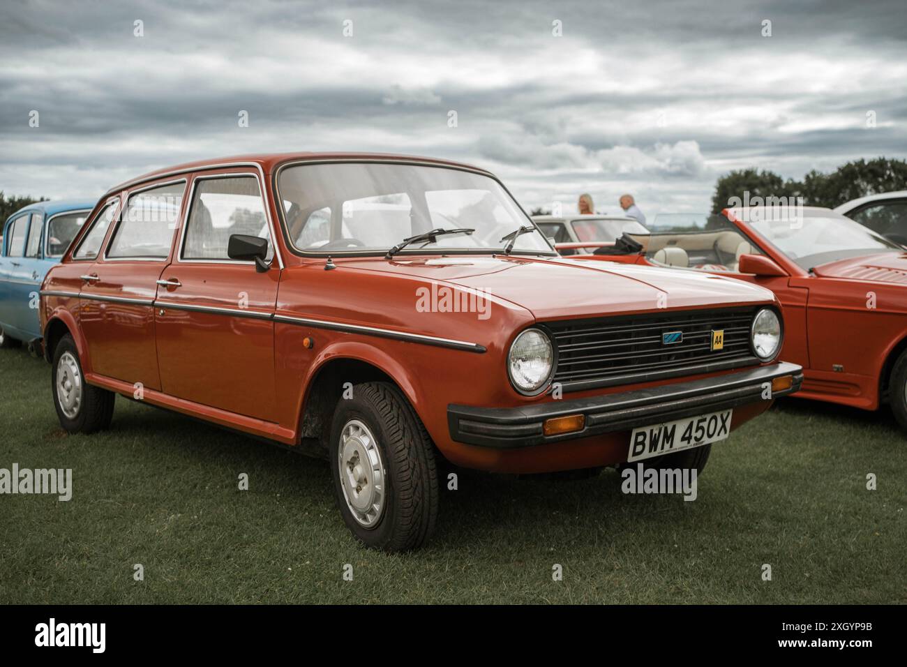 Red 1981 Austin Morris Maxi 2 bei einem Oldtimer-Treffen Stockfoto