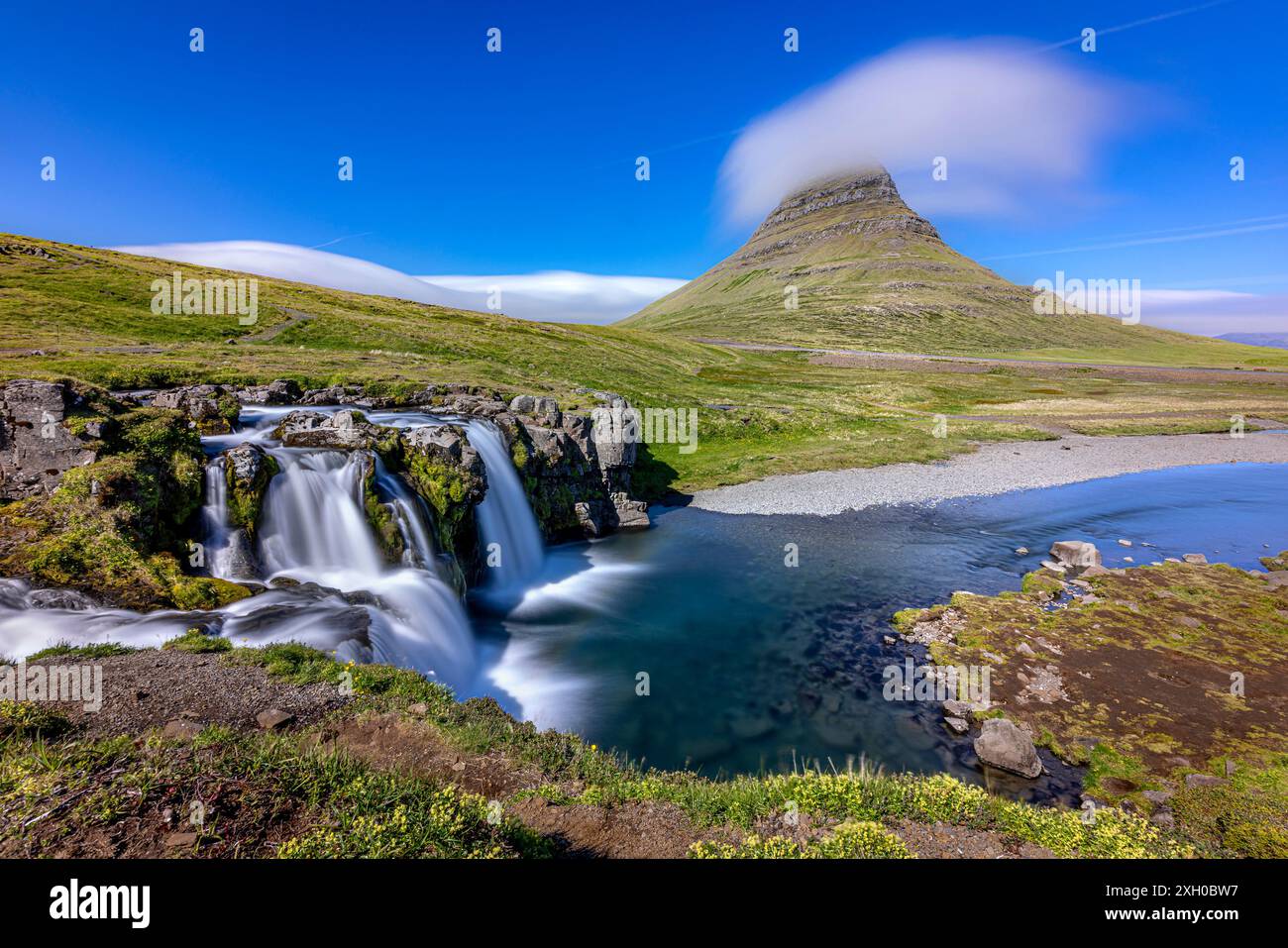 Wasserfälle Fluss kirkjufell Berg Hintergrund snaefellsnes Halbinsel island Stockfoto