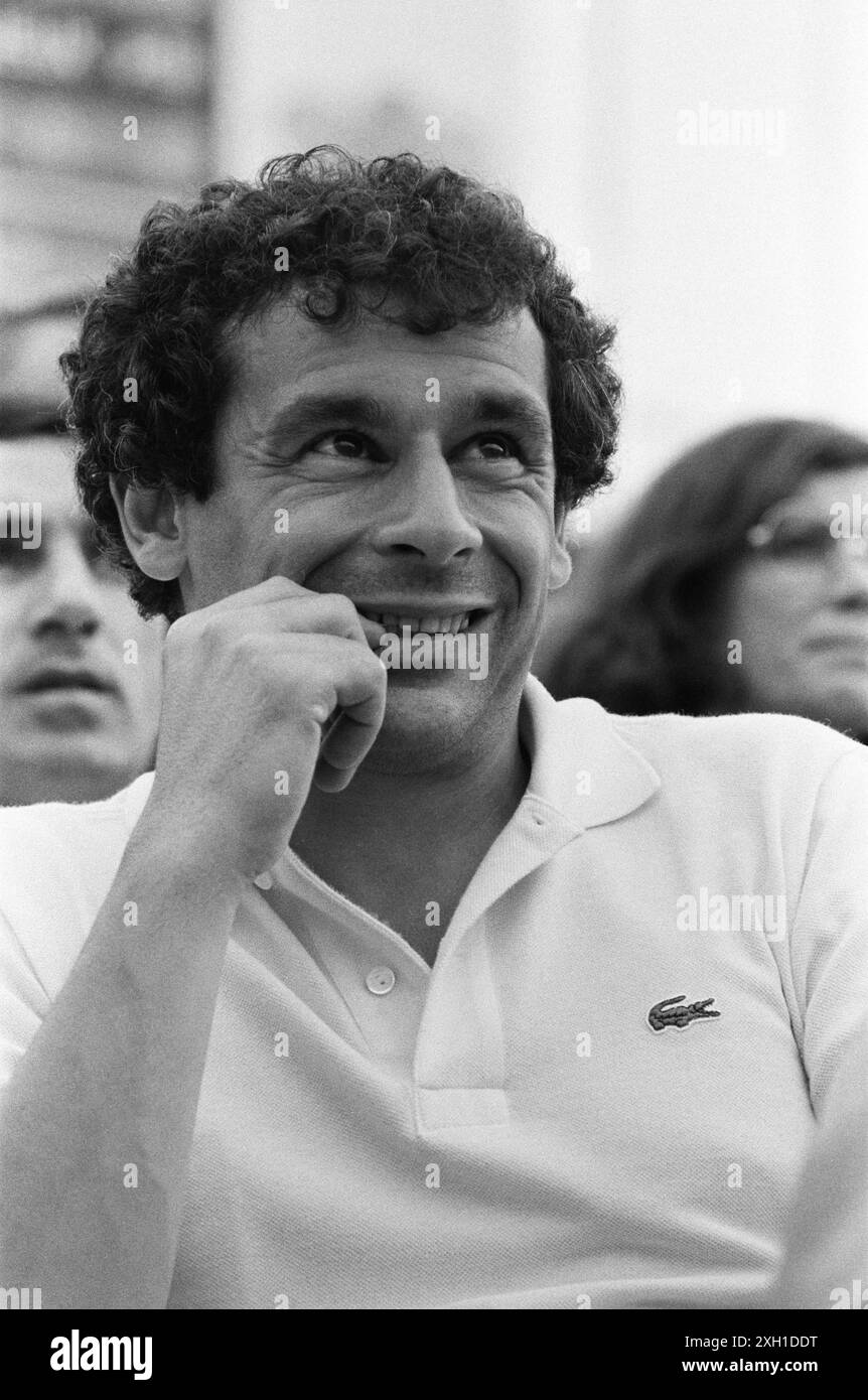 Der französische Schauspieler Francis Perrin besuchte 1987 ein Spiel bei den French Open Stockfoto