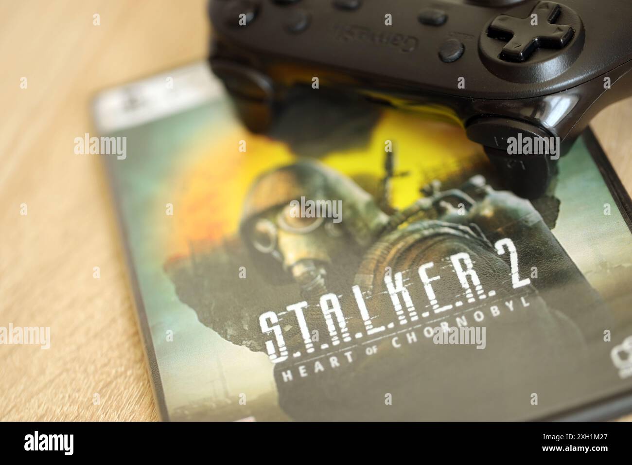 KIEW, UKRAINE - 26. JUNI 2024 Stalker 2 PS5-Videospiel-Disc-Box für Konsolenspiele. Eine fiktive, von Fans hergestellte, beliebte Videospiel-Disc aus nächster Nähe Stockfoto