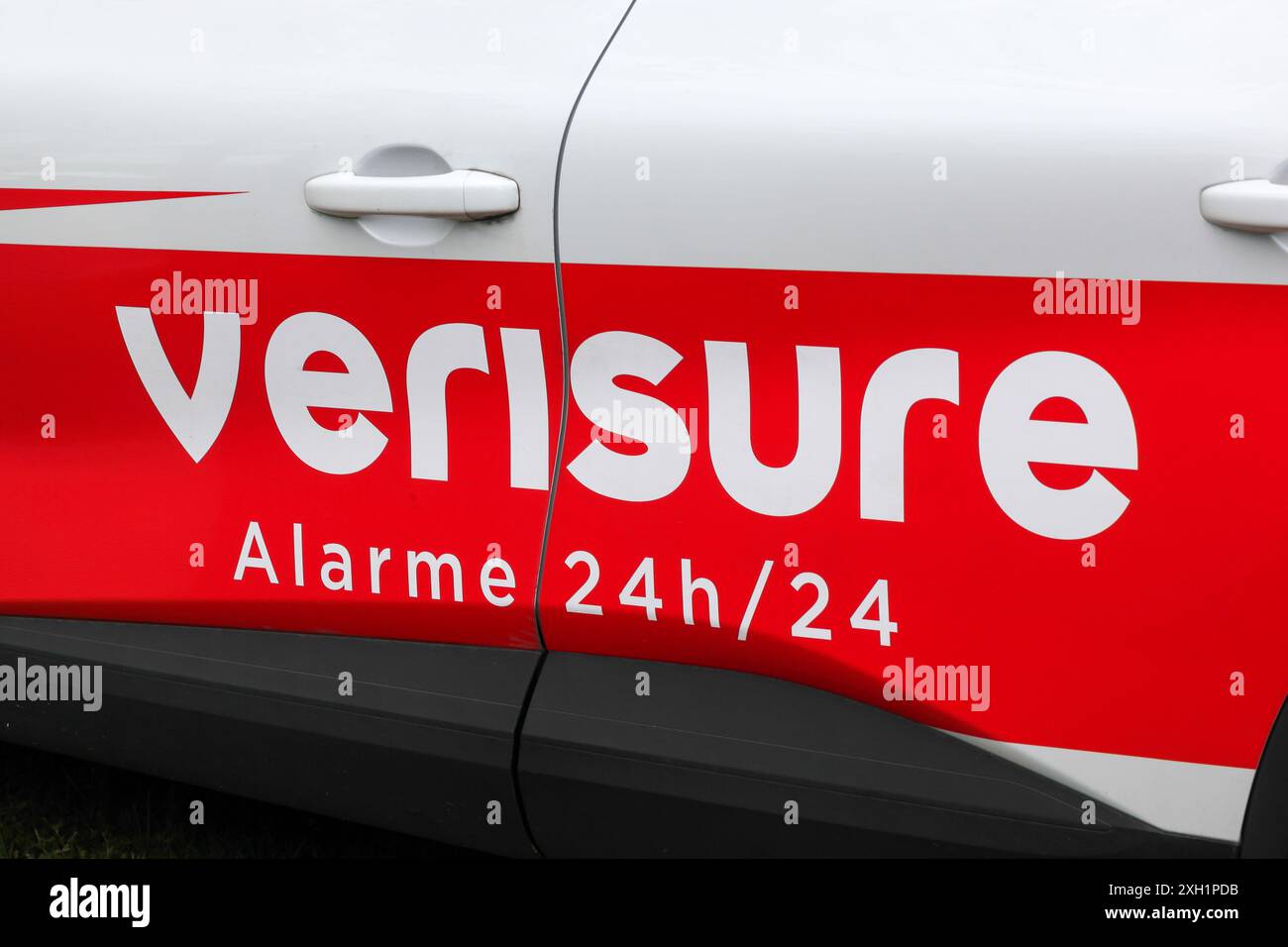 Chatillon, Frankreich - 22. April 2024: Verisure, früher Securitas Direct, ist ein Sicherheitsunternehmen mit Sitz in Versoix in der Schweiz Stockfoto