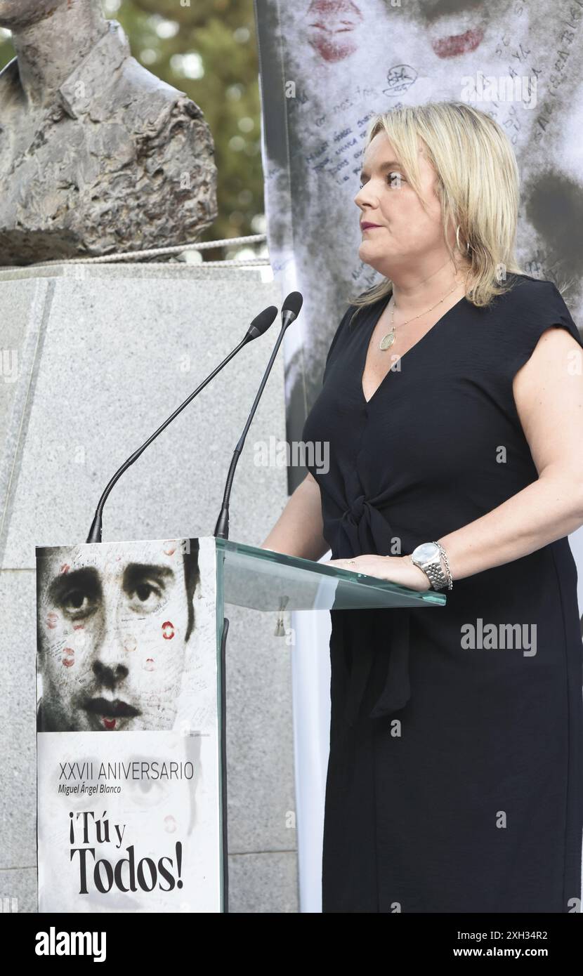 Madrid, Madrid, SPANIEN. Juli 2024. Die Präsidentin der Gemeinschaft Madrid, Isabel DÃ-az Ayuso, der Bürgermeister von Madrid, José Luis MartÃ-nez-Almeida, der Führer des populären Partido Alberto NÃºÃ±EZ FeijÃ³o und Marimar Blanco Garrido nehmen an der von der Stiftung, die seinen Namen trägt, veranstalteten Ehrenveranstaltung für Miguel Ãngel Blanco Teil. zum 27. Jahrestag der Entführung und Ermordung des jungen Politikers durch die Terrorgruppe ETA. (Kreditbild: © Richard Zubelzu/ZUMA Press Wire) NUR REDAKTIONELLE VERWENDUNG! Nicht für kommerzielle ZWECKE! Stockfoto