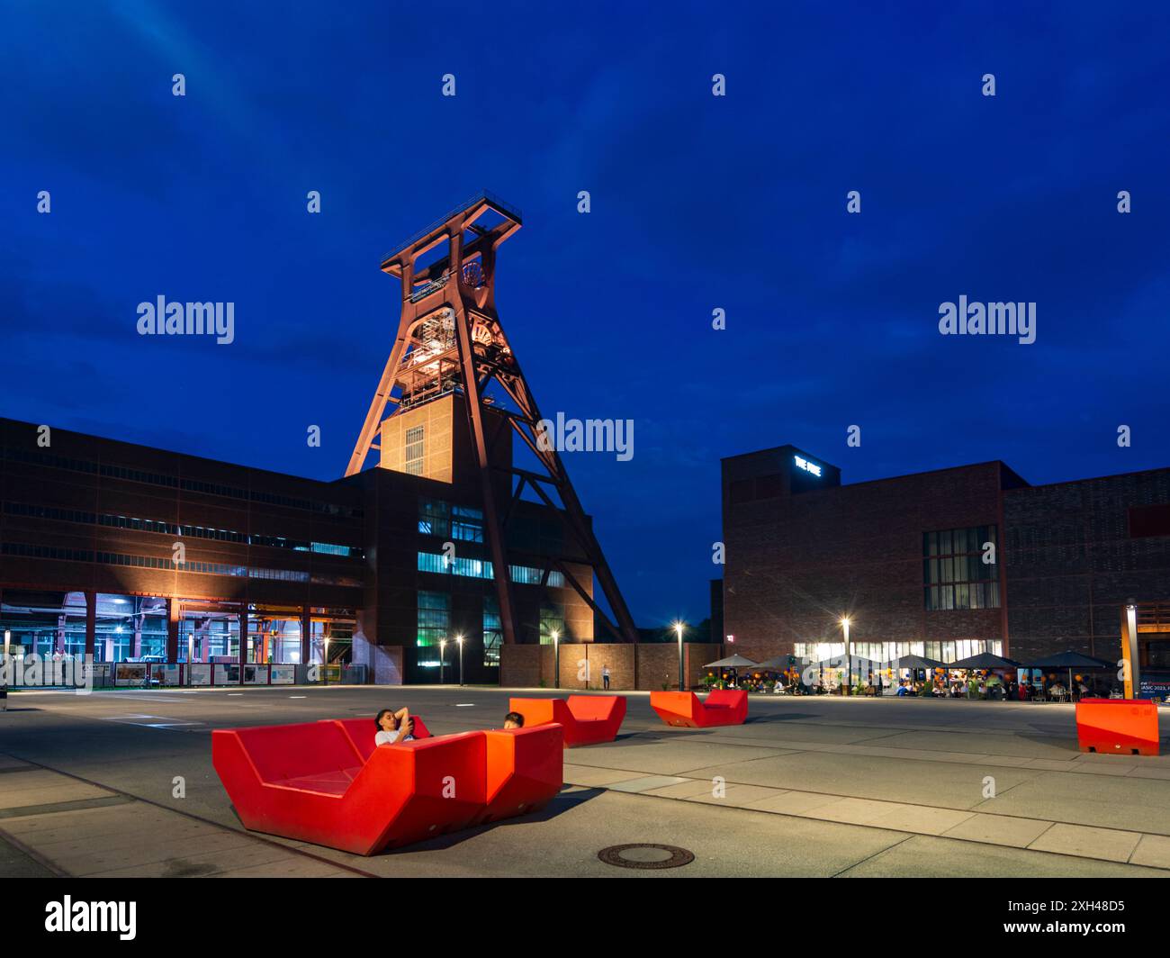 Essen: Zeche Zollverein Kohlebergwerk Industrieanlage, Schacht 12, Bergwerksrestaurant Enzis im Ruhrgebiet, Nordrhein-Westfalen, Nordrhein-Westfalen, Stockfoto