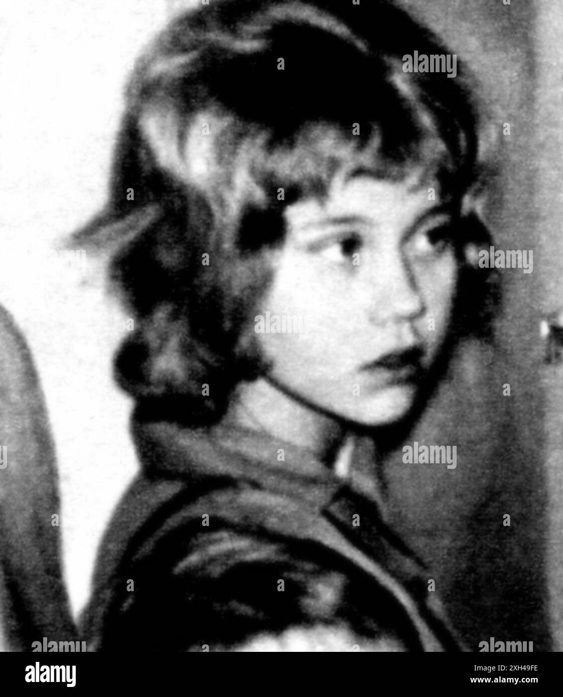 1957 c. , SCHWEDEN : die gefeierte schwedische Sängerin AGNETHA FALTSKOG ( Fältskog , geboren am 5 . april 1950 ) von der Pop Group ABBA , als sie ein junges Mädchen im Alter von 7 Jahren war . Unbekannter Fotograf. - GESCHICHTE - Foto STORICHE - personalità da giovane giovani - Persönlichkeitspersonen Wann war das junge Mädchen - INFANZIA - KINDHEIT - POPMUSIK - MUSICA - cantante - SVEZIA - BAMBINA - BAMBINO - BAMBINI - Kind - Kinder - KINDHEIT - INFANZIA - RAGAZZA - ARCHIVIO GBB Stockfoto