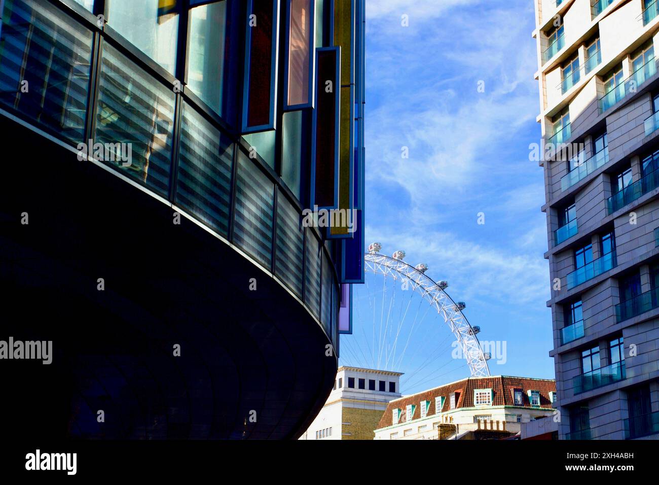 Park Plaza Westminster Bridge London und London Eye, Lambeth, London. Stockfoto