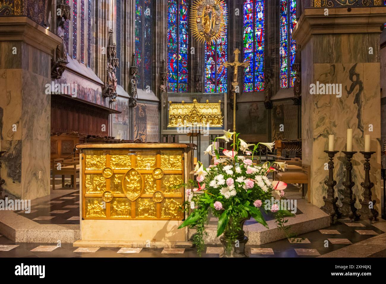 Aachen: Aachener Dom, Achteck, Karlsschrein in Nordrhein-Westfalen, Nordrhein-Westfalen, Deutschland Stockfoto