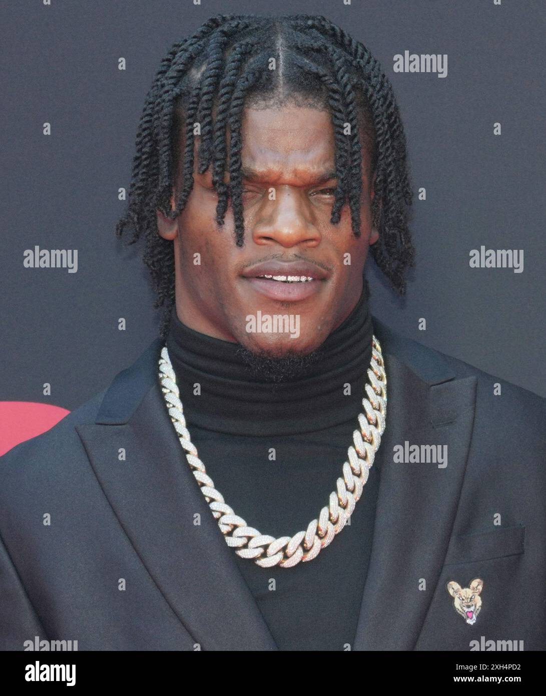 Los Angeles, USA. Juli 2024. Lamar Jackson kommt am Donnerstag bei der ESPYS 2024 im Dolby Theatre in Hollywood, CA, an. Juli 2024. (Foto: Sthanlee B. Mirador/SIPA USA) Credit: SIPA USA/Alamy Live News Stockfoto