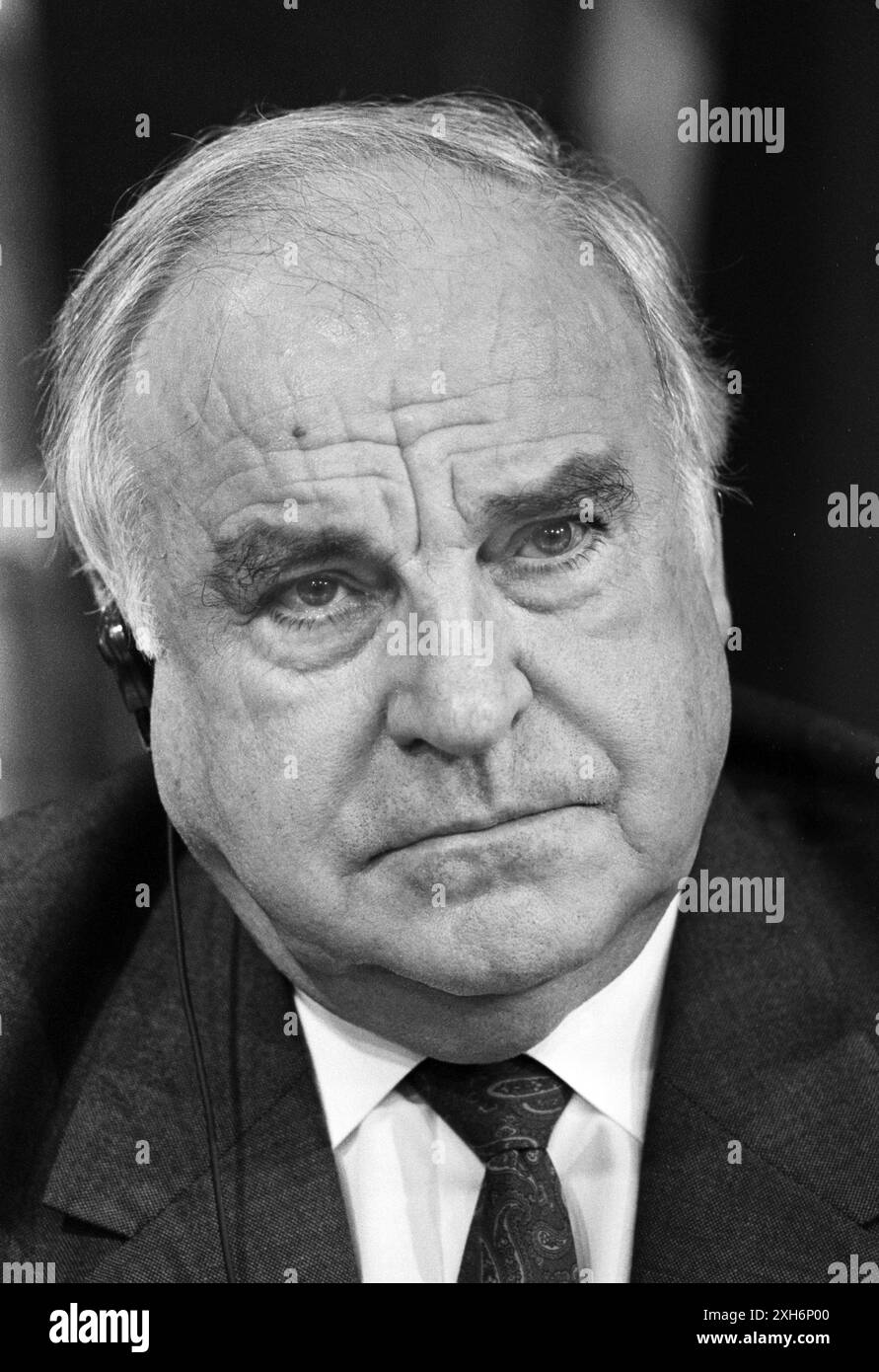 Deutschland, Bonn, 22.10.1993 Archiv: 24. August 42 Deutsch-italienische Konsultationen Foto: Bundeskanzler Helmut Kohl [automatisierte Übersetzung] Stockfoto