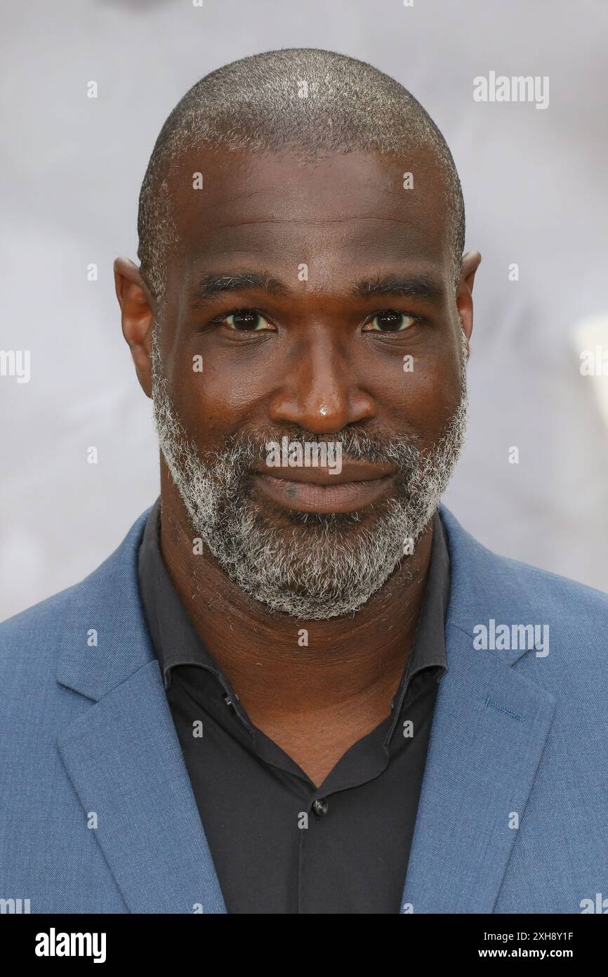 Los Angeles, USA. Juli 2024. Tunde Adebimpe bei 'Twisters' Premiere im Regency Village Theatre, Los Angeles, CA, 11. Juli 2024. Foto: Joseph Martinez/PictureLux Credit: PictureLux/The Hollywood Archive/Alamy Live News Stockfoto