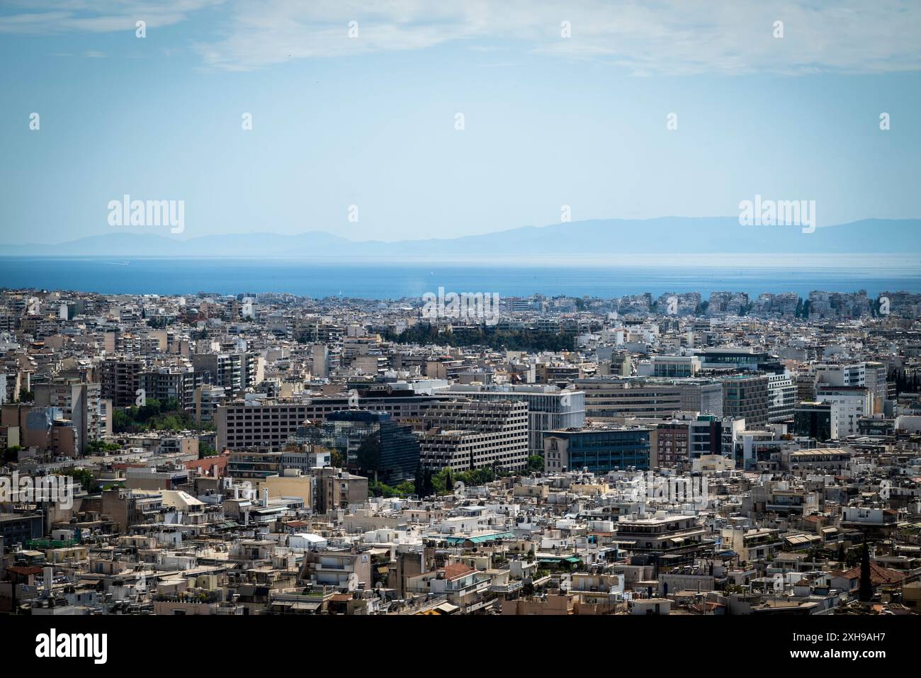 Blick auf das moderne Athen von der antiken Akropolis, Athen, Griechenland Stockfoto