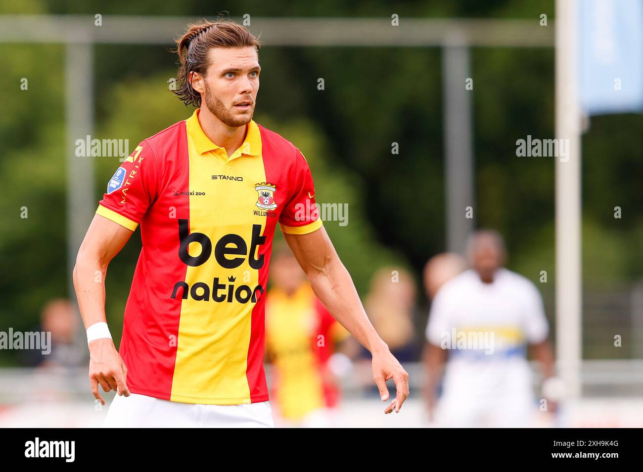 Diepenveen, Niederlande. Juli 2024. DIEPENVEEN, Sportpark de Zunnebargh, 12.07.2024, Saison 2024/2025, Freundschaftsspiel. Während des Spiels Go Ahead Eagles - Royal Union SG (Freundlichkeit), Endergebnis 1:2, GA Eagles Spieler Willum Thor Willumsson Credit: Pro Shots/Alamy Live News Stockfoto