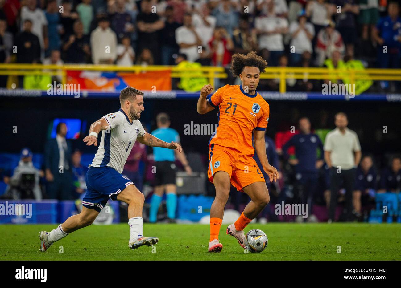 Dortmund, Deutschland. Juli 2024. Luke Shaw (eng) Joshua Zirkzee (NED) Netherlands - England Niederlande - England 10.07.2024 Copyright (nur für Jo Stockfoto