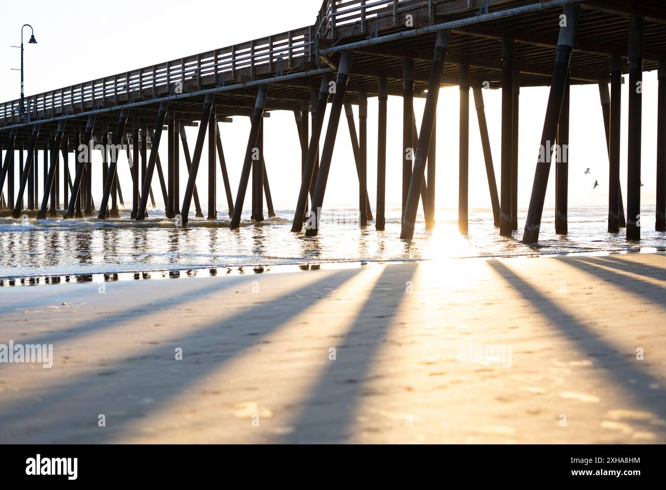 Pismo Beach Pier bei Sonnenuntergang Stockfoto