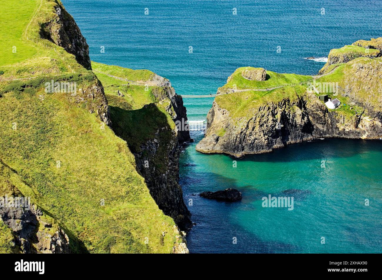 Carrick a rede Rope Bridge, County Antrim, Nordirland. In der Nähe von Bushmills, Ballintoy und Ballycastle Stockfoto