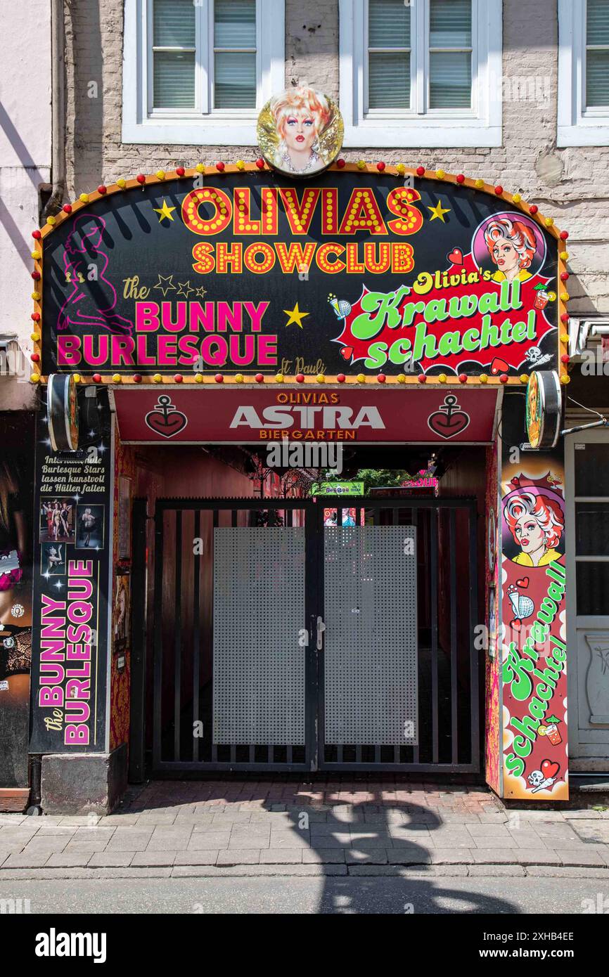 Olivias Show Club – Olivia Jones' kleiner Kiez-Cabaret Eingang in die große Freiheit 27 in der Reeperbahn-Gegend von St. Bezirk Pauli, Hamburg, Deutschland Stockfoto