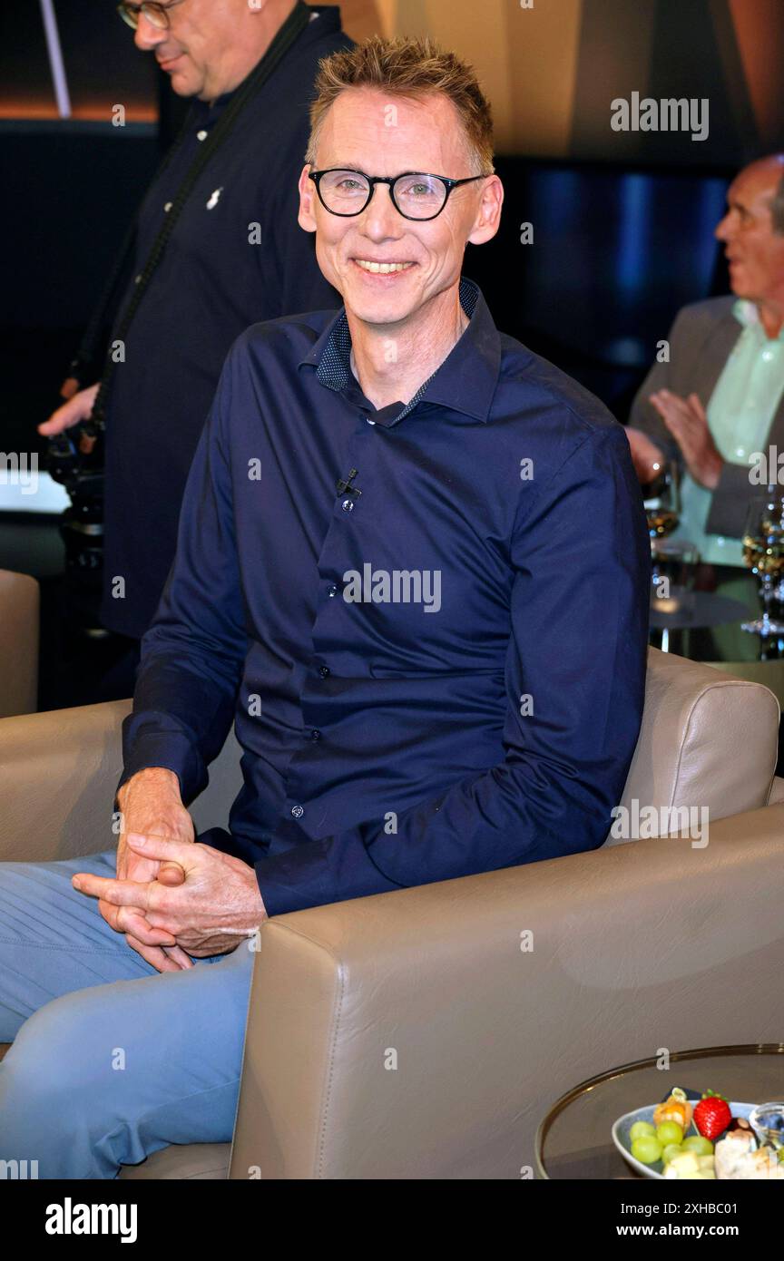 Frank Busemann bei der Aufzeichnung der NDR Talk Show im NDR Fernsehstudio Lokstedt. Hamburg, 12.07.2024 *** Frank Busemann bei der Aufnahme der NDR Talk Show im NDR-Fernsehstudio Lokstedt Hamburg, 12 07 2024 Foto:xgbrcix/xFuturexImagex ndr talk1207 4729 Stockfoto