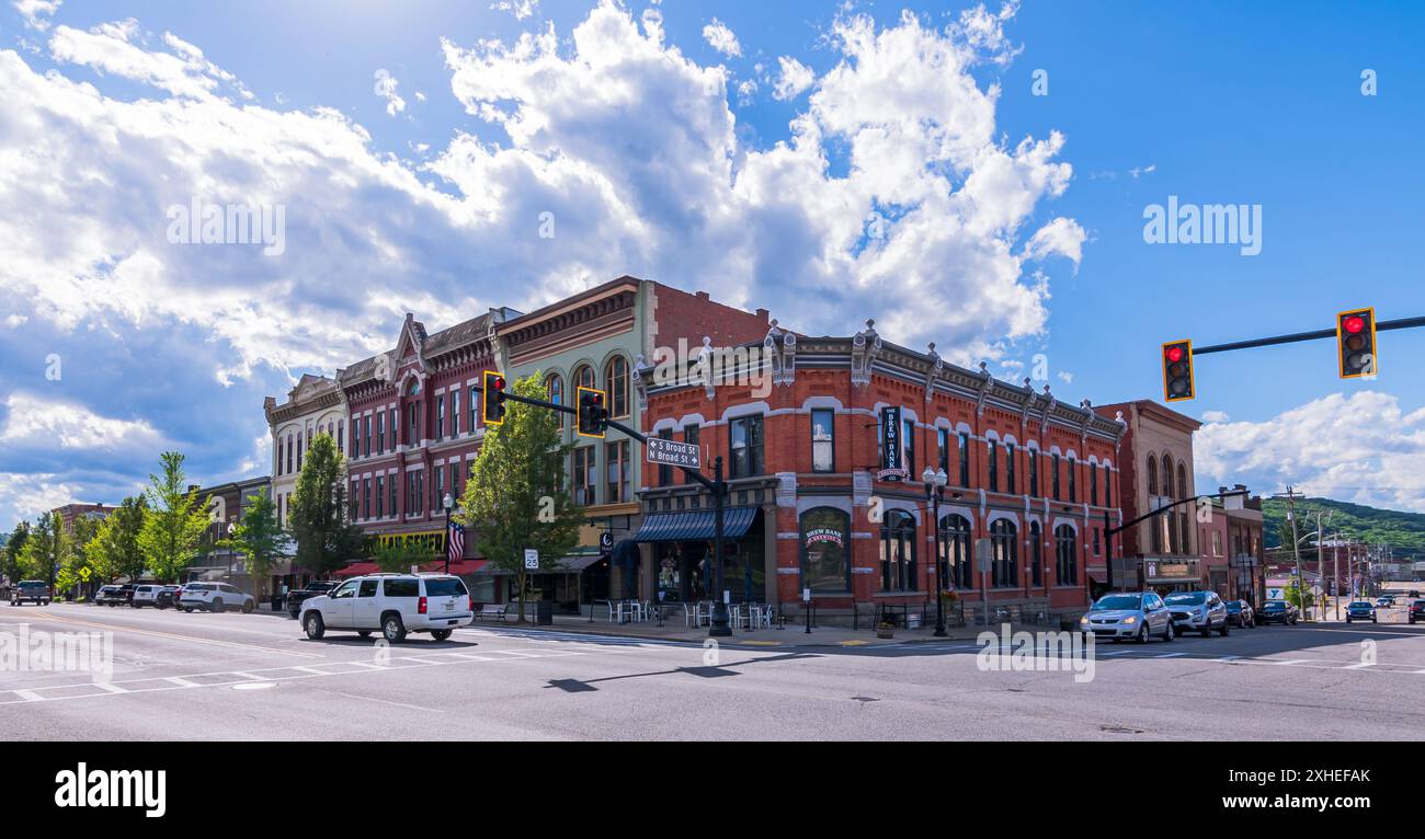 Gebäude entlang der Main Street in Ridgway, Pennsylvania, USA Stockfoto