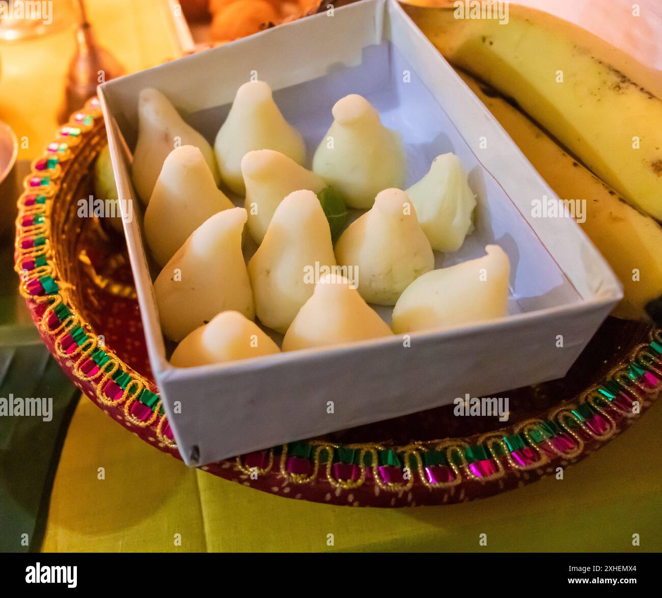 indische traditionelle Süßigkeiten oder modak für Lord ganesha im ganesh Chaturthi Stockfoto