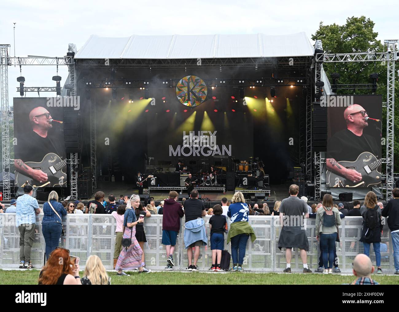 LONDON, ENGLAND - 13. JULI 2024: Huey Morgan, der lustige Lovin Criminal, tritt am 13. Juli 2024 beim Kaleidoscope Festival 2024 im Alexandra Palace Park auf. (Quelle: Siehe Li/Picture Capital/Alamy Live News Stockfoto