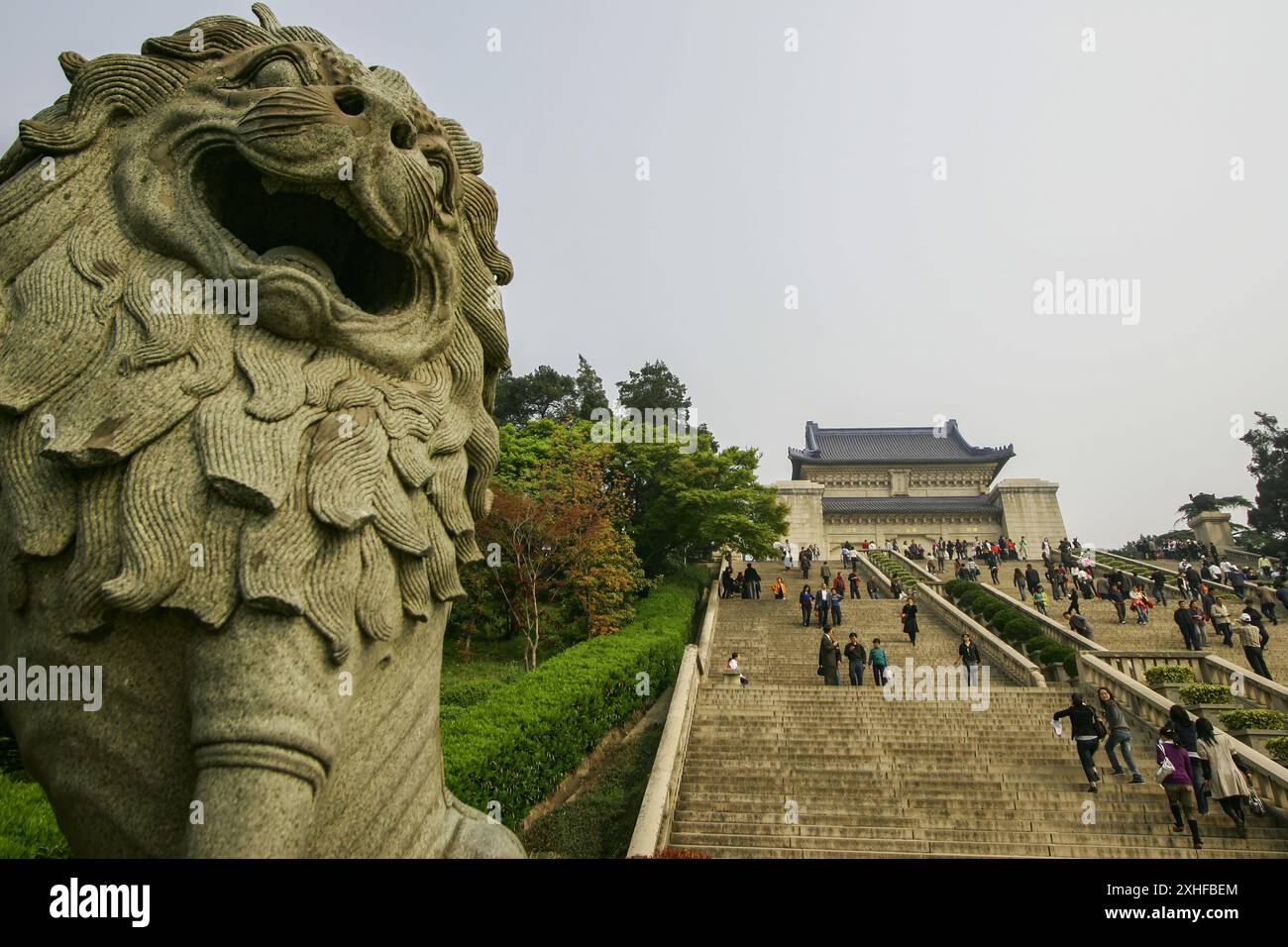 Eine allgemeine Ansicht von Zhongshan Ling in Nanjing, China. (Foto: Seung-il Ryu/NurPhoto) Stockfoto