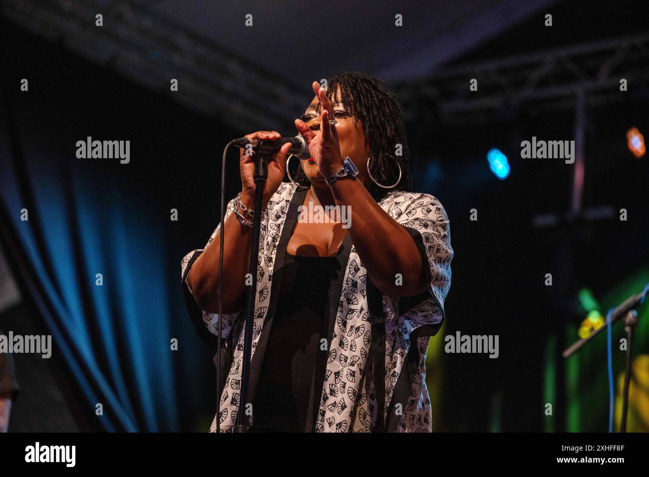 Shemekia Copeland Gesang. Xettx, Deutschland, Gaildorf, 13.07.2024, 28. Bluesfest, 2024, Bluesfest, Shemekia Copeland USA, Kocherwiese Foto: A2 Bildagentur/Peter Hartenfelser *** Shemekia Copeland Vocals xettx, Deutschland, Gaildorf, 13 07 2024, 28 Bluesfest, 2024, Bluesfest, Shemekia Copeland USA , Kocherwiese Foto A2 Bildagentur Peter Hartenfelser Stockfoto