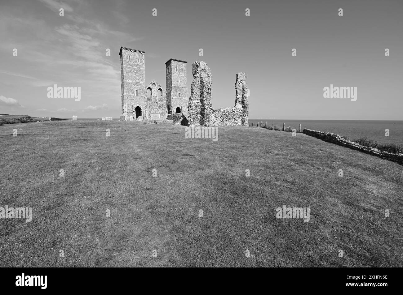 Reculver Towers und römische Festung Stockfoto