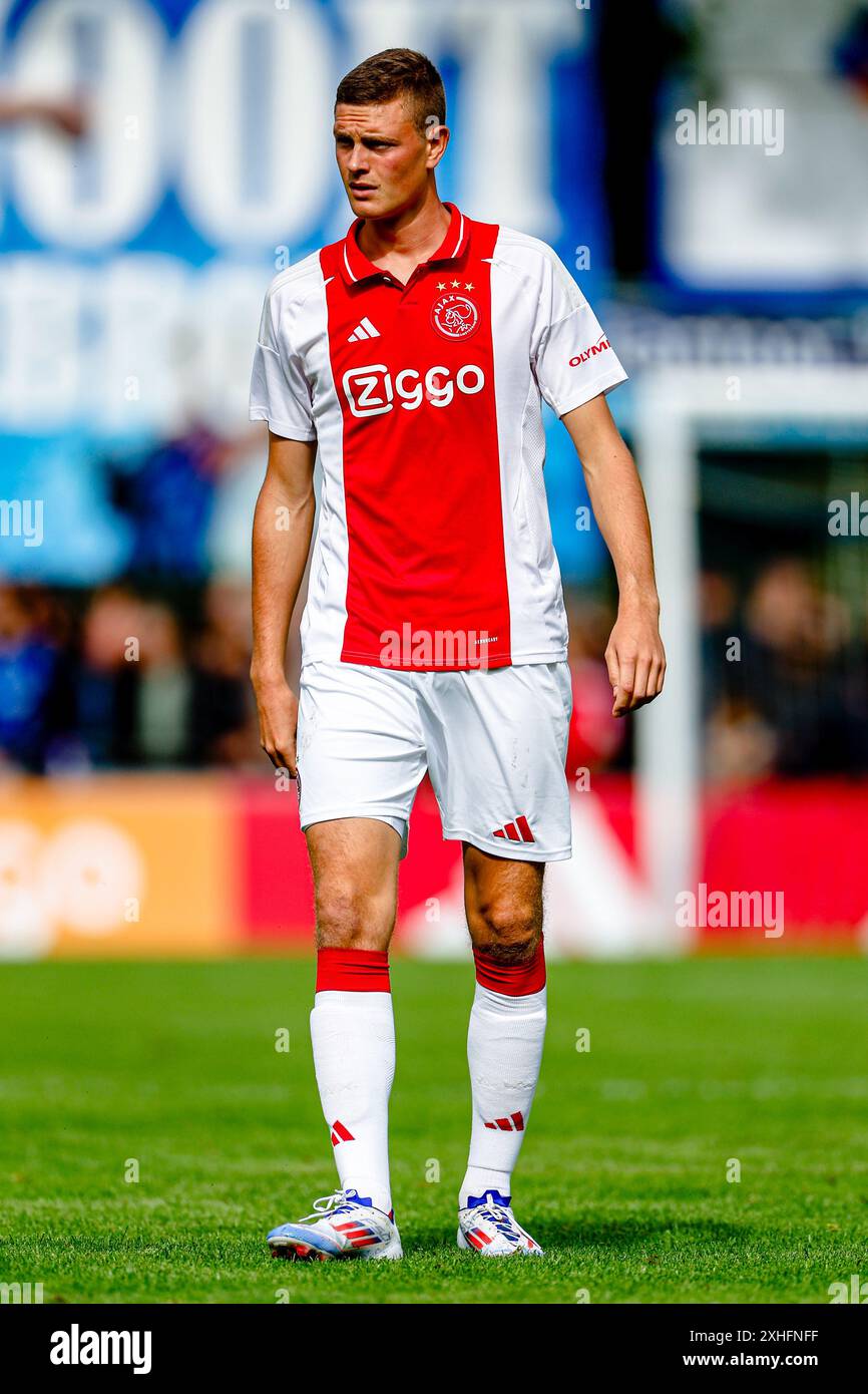 Wezep, Niederlande. Juli 2024. WEZEP, 13-07-2024, Sportpark Mulderssingel, Fußball, Friendly, Saison 2024/2025, während des Spiels Ajax - Rangers FC, Ajax Spieler Dies Janse (Foto: Pro Shots/SIPA USA) Credit: SIPA US/Alamy Live News Stockfoto