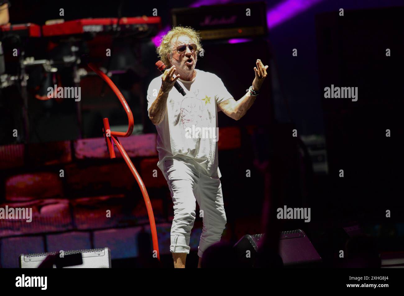 West Palm Beach, USA. Juli 2024. Sammy Hagar tritt am 13. Juli 2024 in West Palm Beach, Florida auf. Die Vorstellung war der Eröffnungsabend der Best of All Worlds Tour. (Foto: Geoffrey Clowes/SIPA USA) Credit: SIPA USA/Alamy Live News Stockfoto