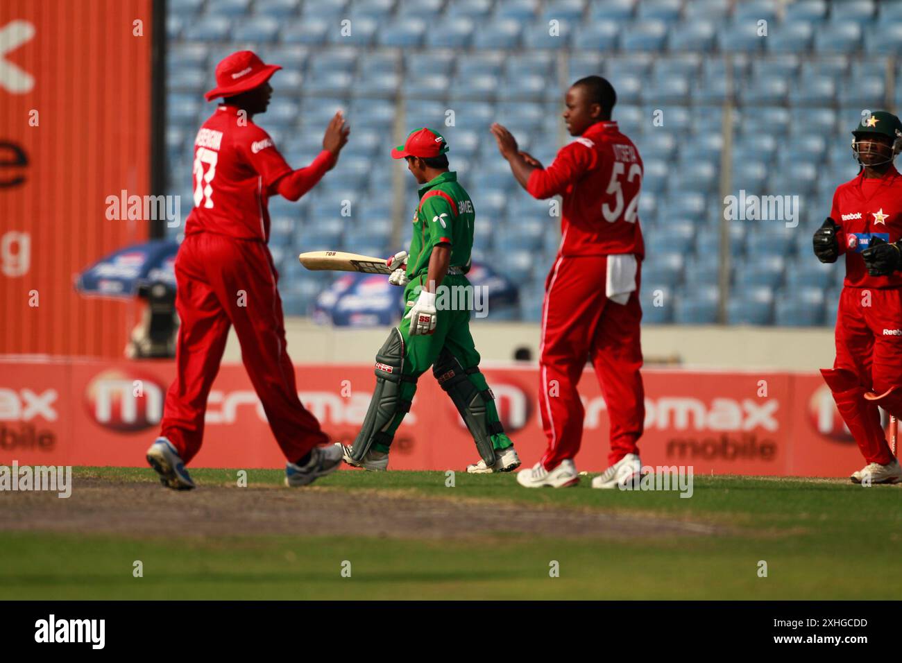 Bangladesch-Simbabwe erstes One Day Inter National (ODI) Match von fünf Spielserien im Sher-e-Bangla National Cricket Stadium in Mirpur, Dhaka, Banglade Stockfoto