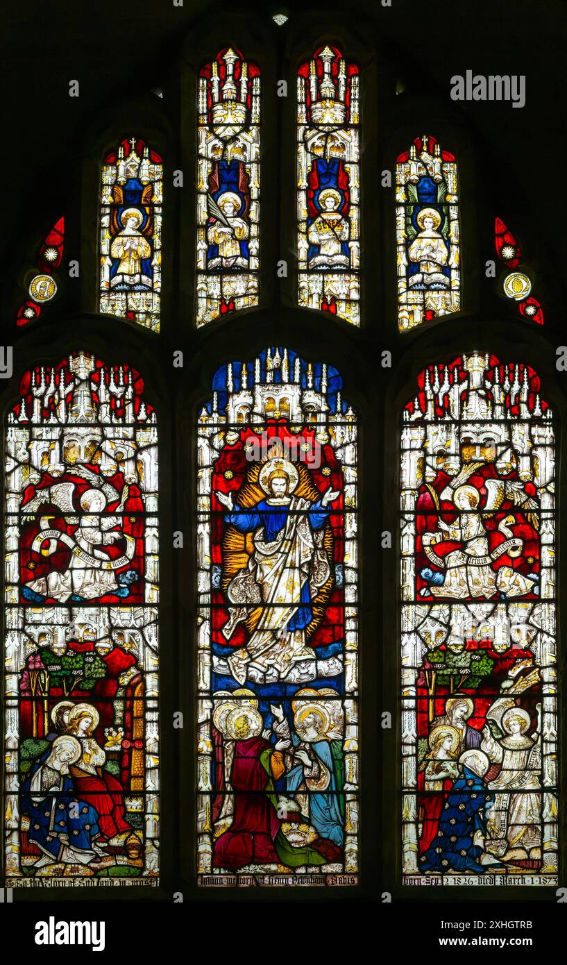 Glasmalerei Ostfenster von Ascension, Clayton and Bell 1876, Kirche Saint Mary the Virgin, Silchester, Hampshire, England, Großbritannien Stockfoto