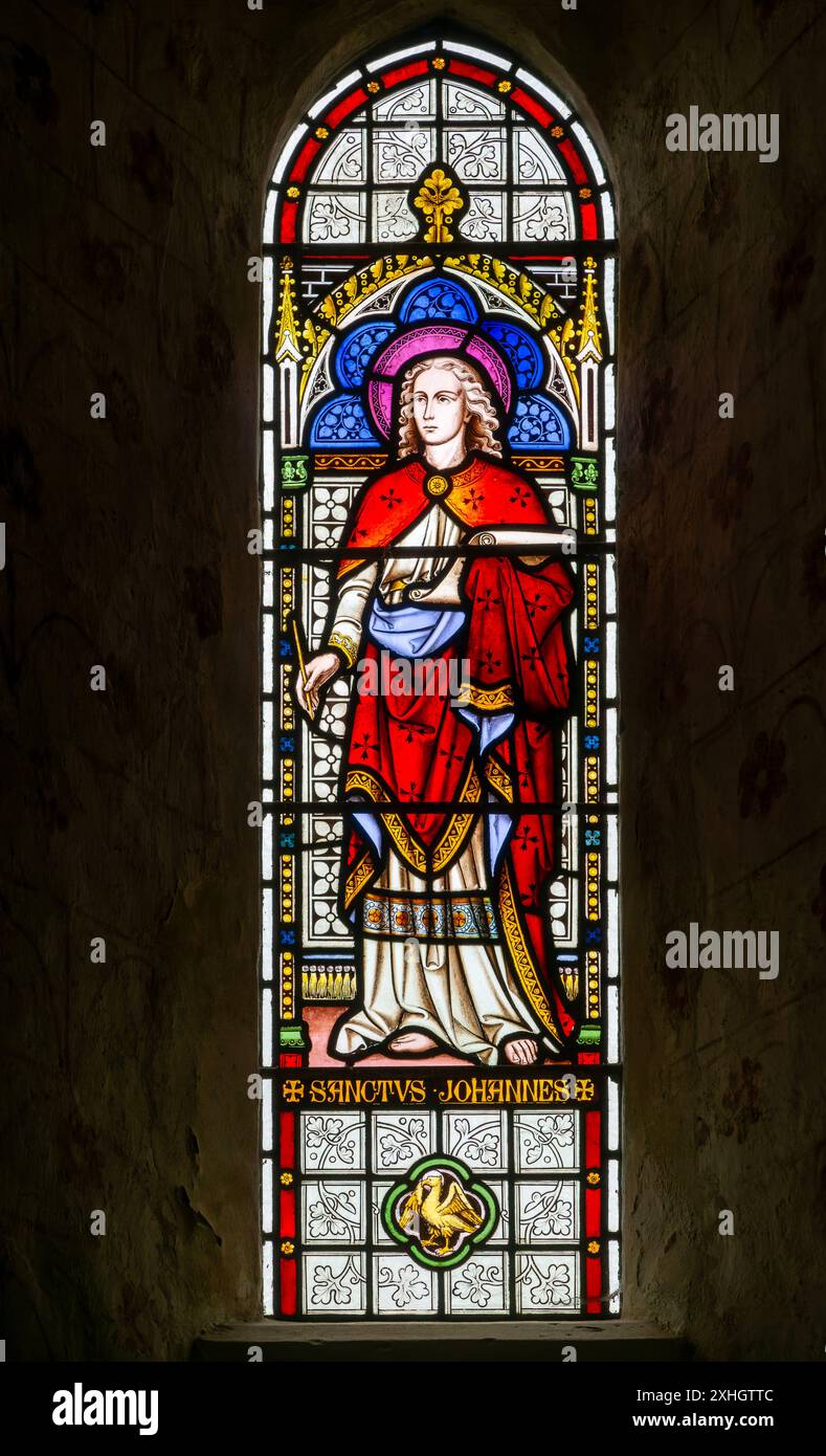 Buntglasfenster von Saint John by Horwood 1878, Kirche Saint Mary the Virgin, Silchester, Hampshire, England, Großbritannien Stockfoto