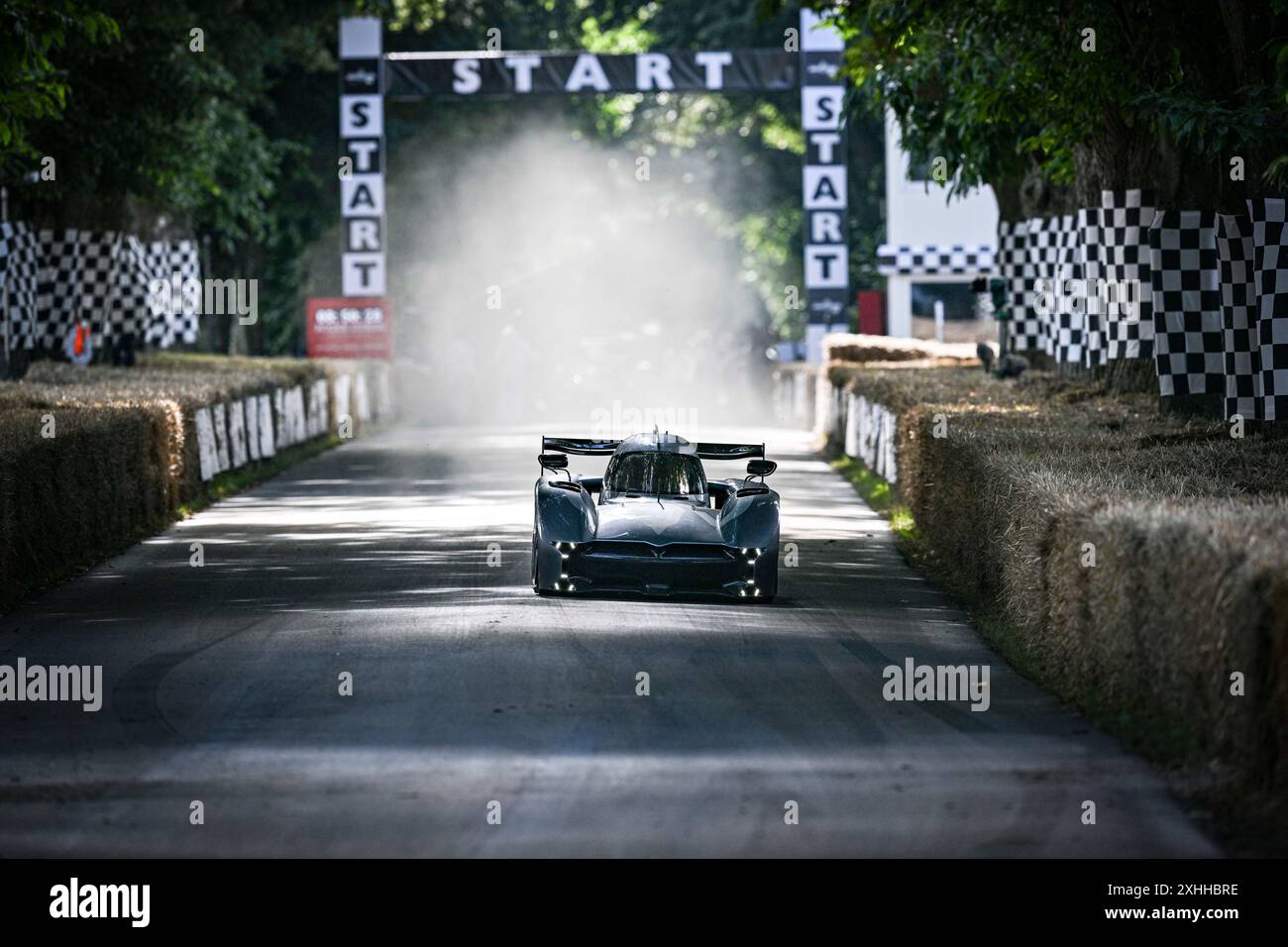 Goodwood House, Chichester, Großbritannien. Juli 2024. Goodwood Festival of Speed Day 4; The McMurtry Speirling, getrieben von Alex Summers Credit: Action Plus Sports/Alamy Live News Stockfoto