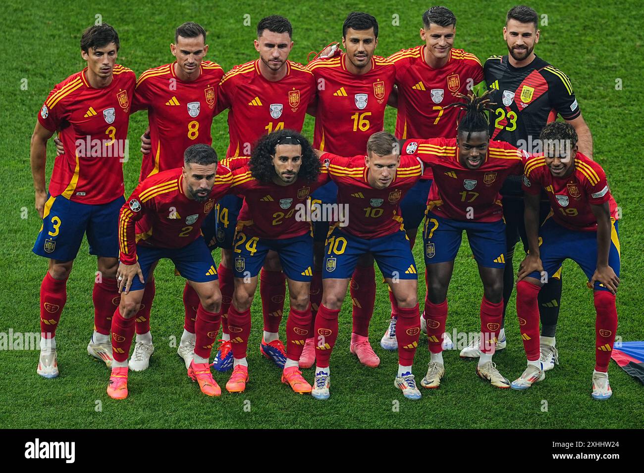 Berlin, Deutschland. Juli 2024. Fußball: Europameisterschaft, Spanien - England, Endrunde, Finale, Olympiastadion Berlin, Spaniens Spieler beim Mannschaftsfoto. Quelle: Michael Kappeler/dpa/Alamy Live News Stockfoto